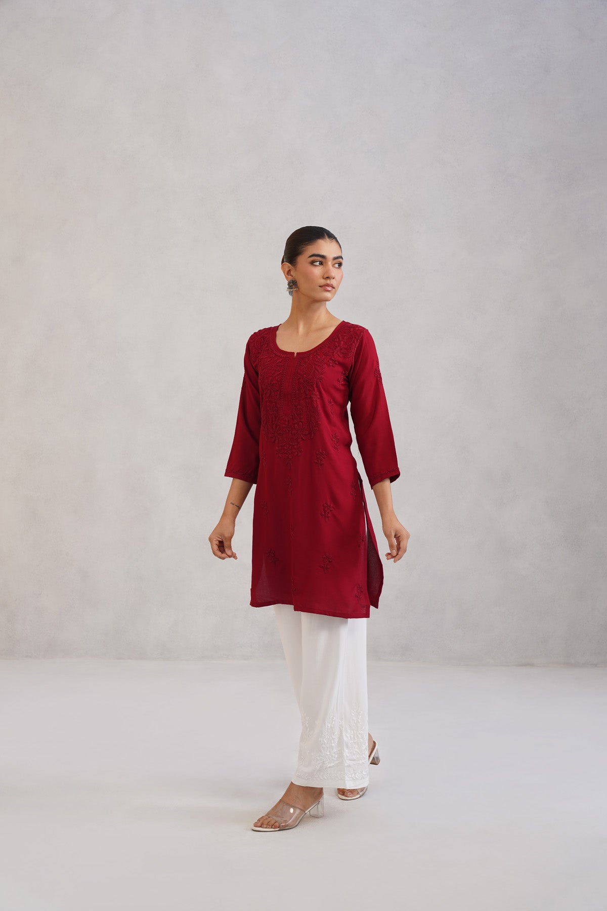 Kayra Red Embroidered Straight Kurta