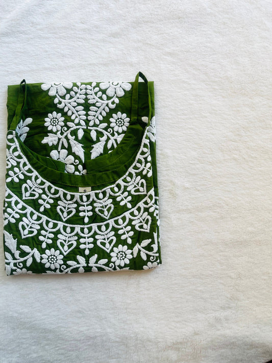 Nazakat ladies green kurta – premium cotton fabric close-up