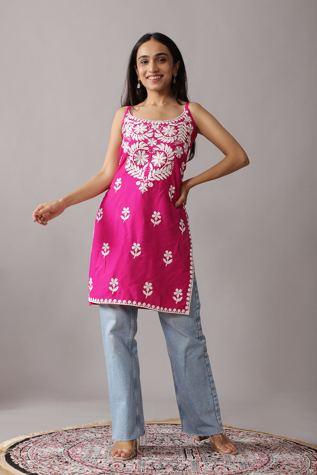 Kalindi Magenta Pink Sleeveless Straight Kurta