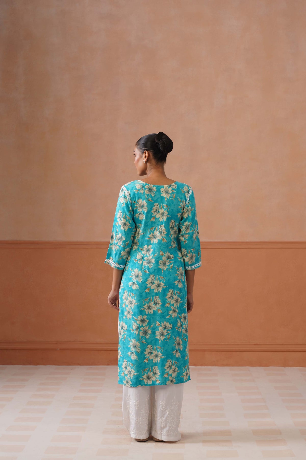 Reetika Blue Floral Chikankari Embroidery Kurta