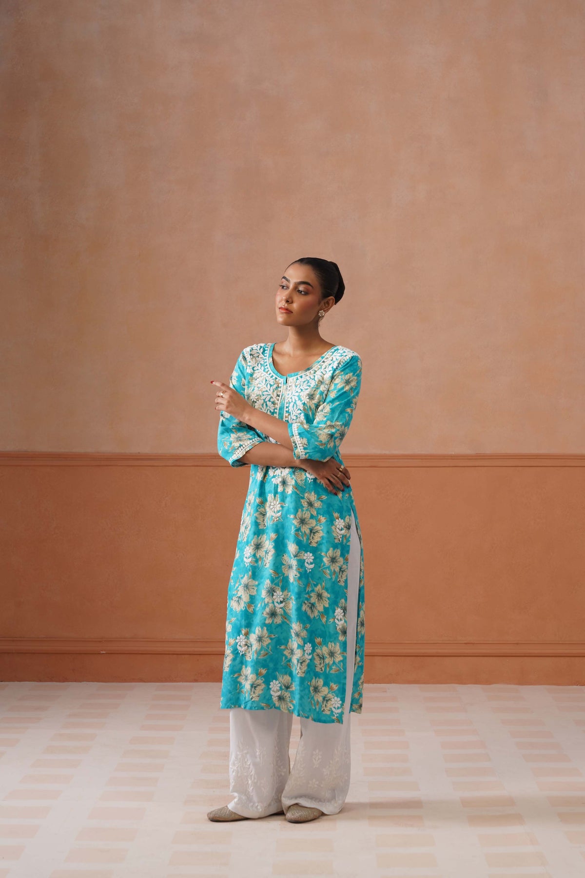 Reetika Blue Floral Chikankari Embroidery Kurta