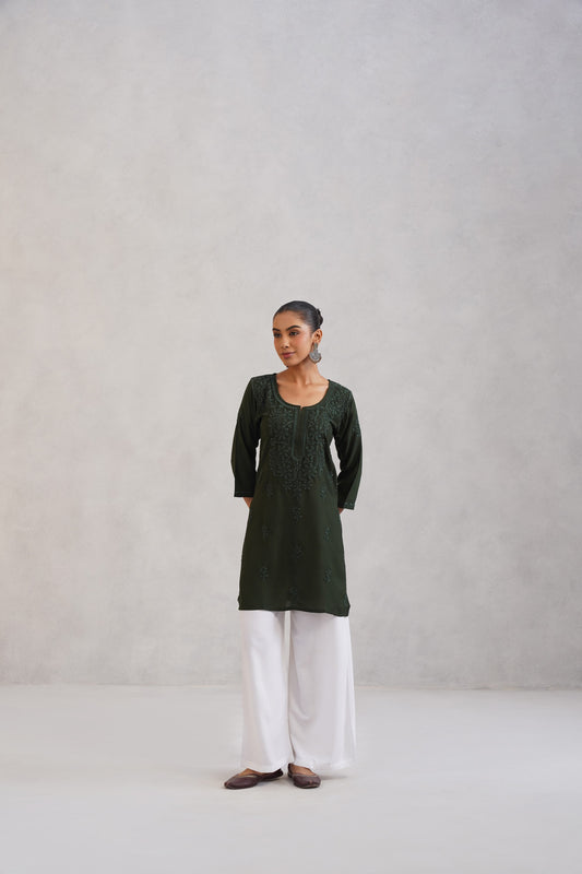 Kayra Dark Green Embroidered Straight Kurta