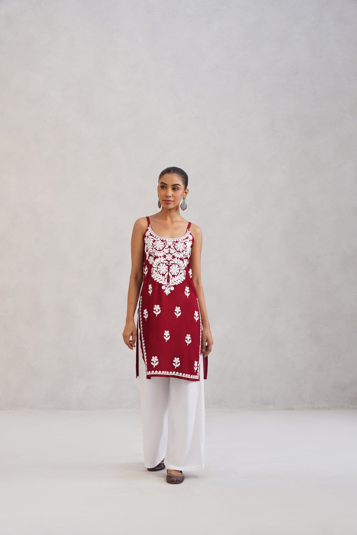 Kalindi Maroon Embroidered Sleeveless Straight Kurta