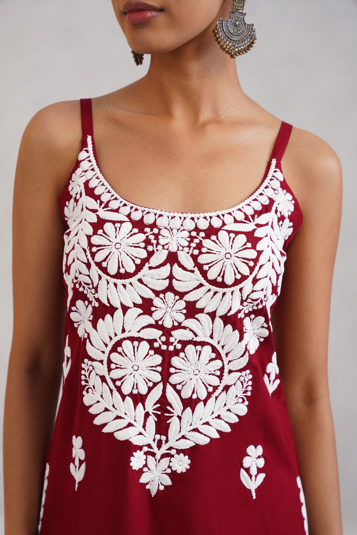 Kalindi Maroon Embroidered Sleeveless Straight Kurta