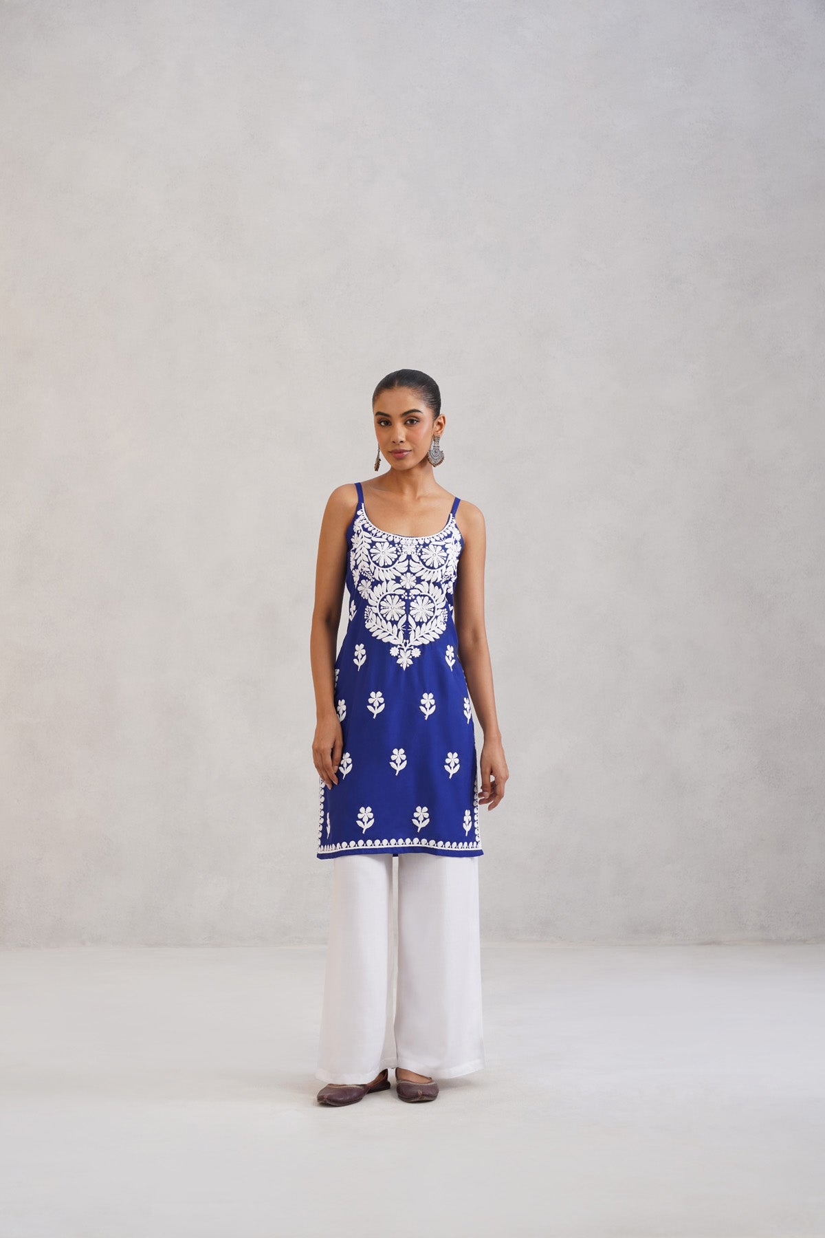 Kalindi Royal Blue Embroidered Sleeveless Straight Kurta