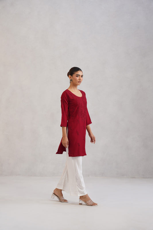 Kayra Red Embroidered Straight Kurta