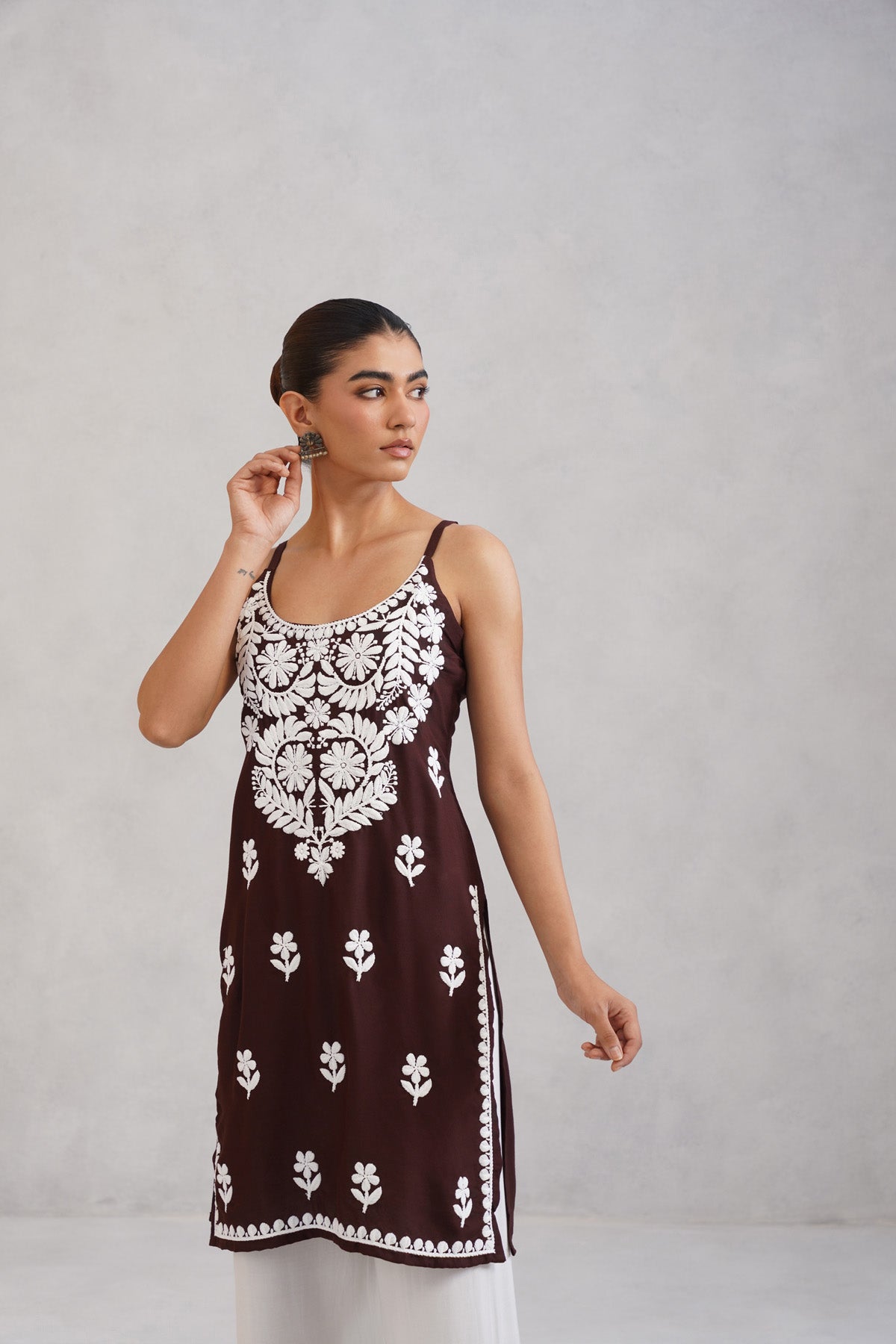 Kalindi Choco Brown Embroidered Sleeveless Straight Kurta