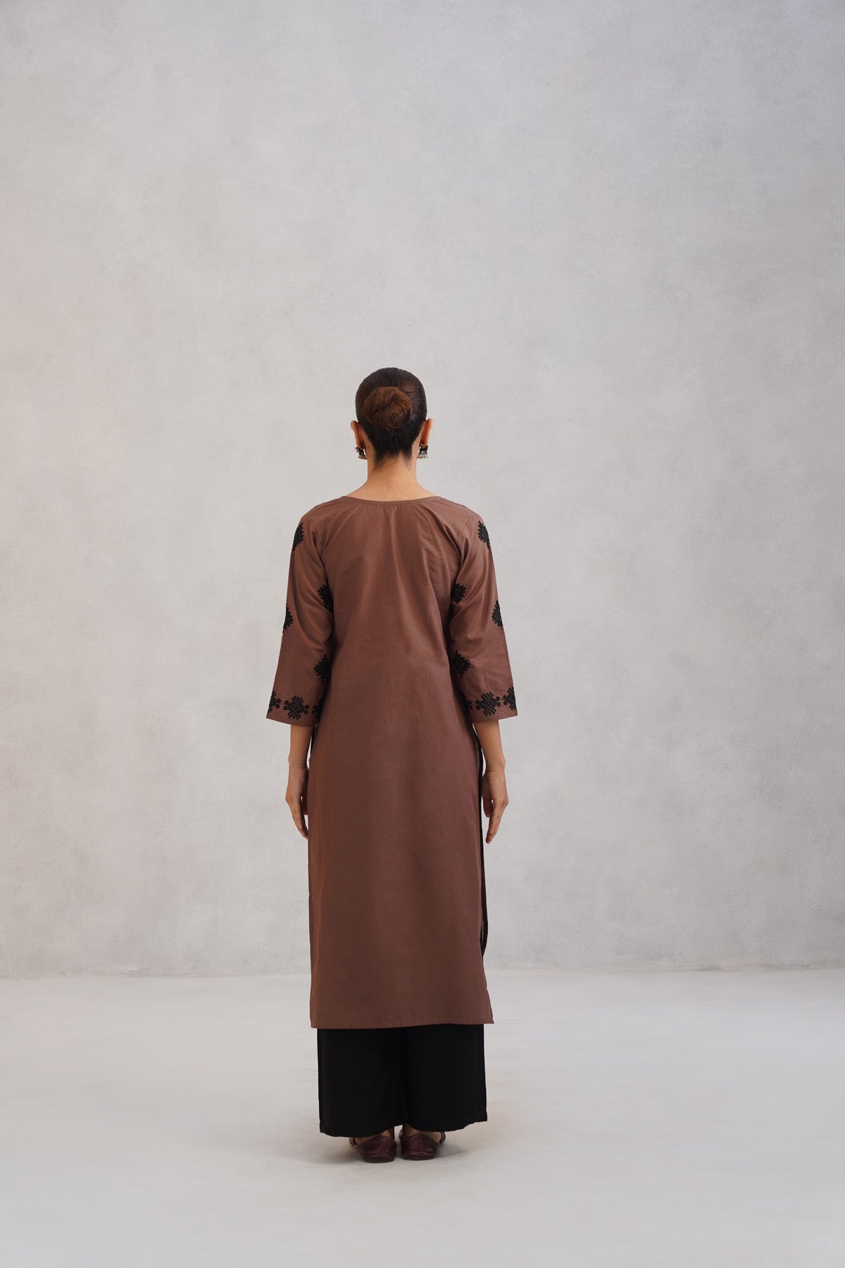 Dua Brown Embroidered Straight Long Kurta