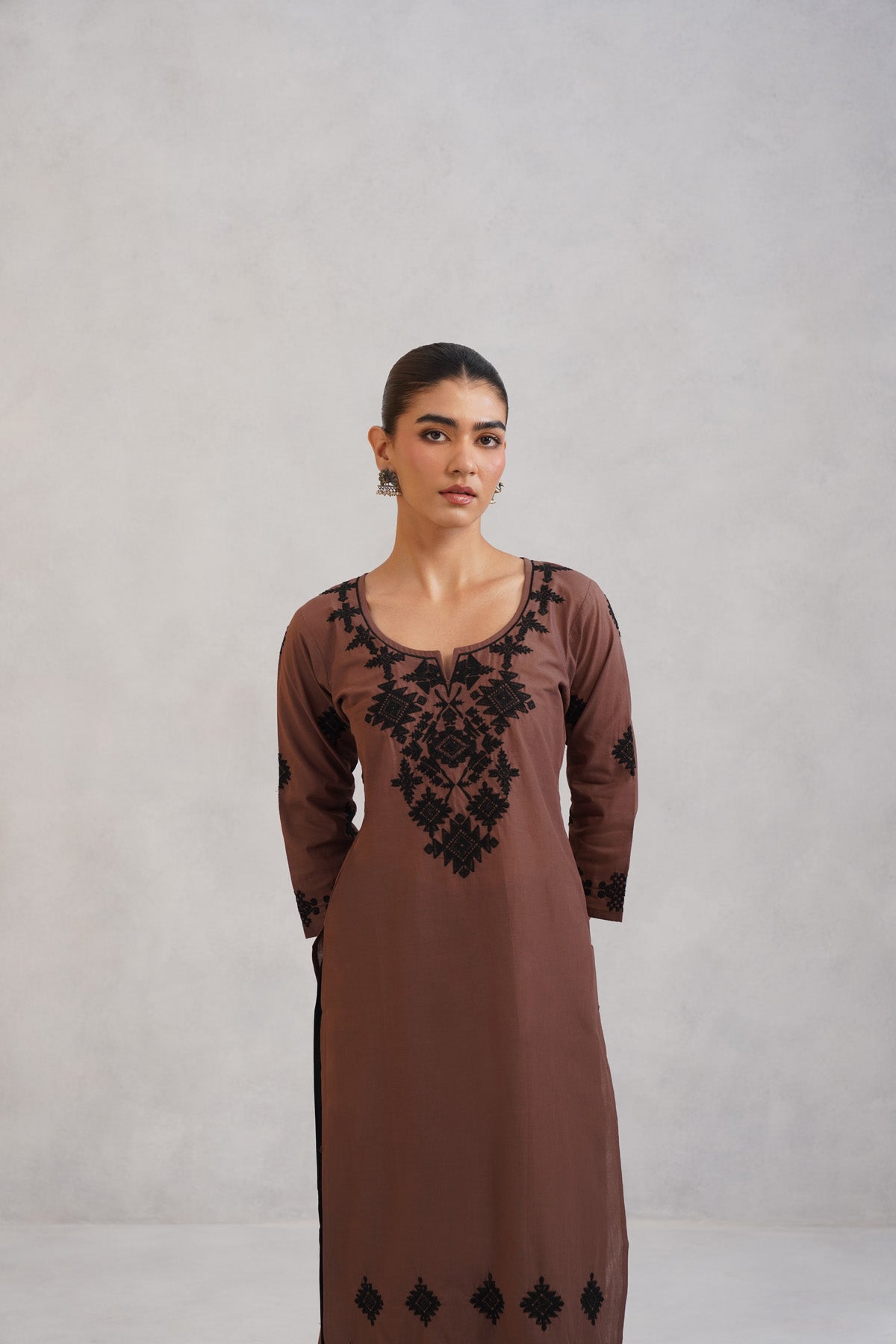 Dua Brown Embroidered Straight Long Kurta