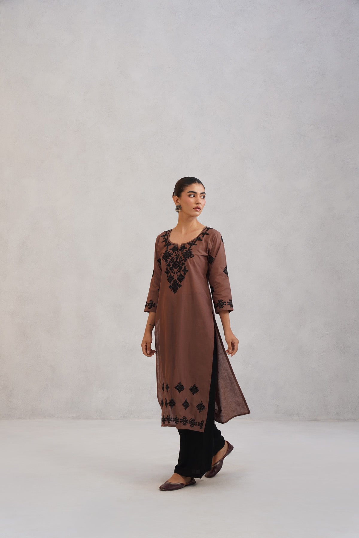 Dua Brown Embroidered Straight Long Kurta