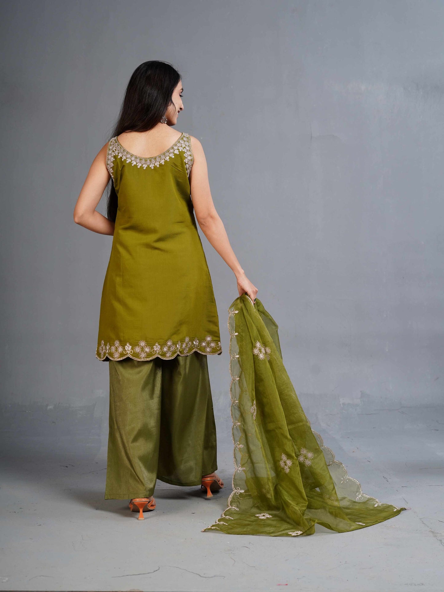 Halter Green neck short kurta with pants