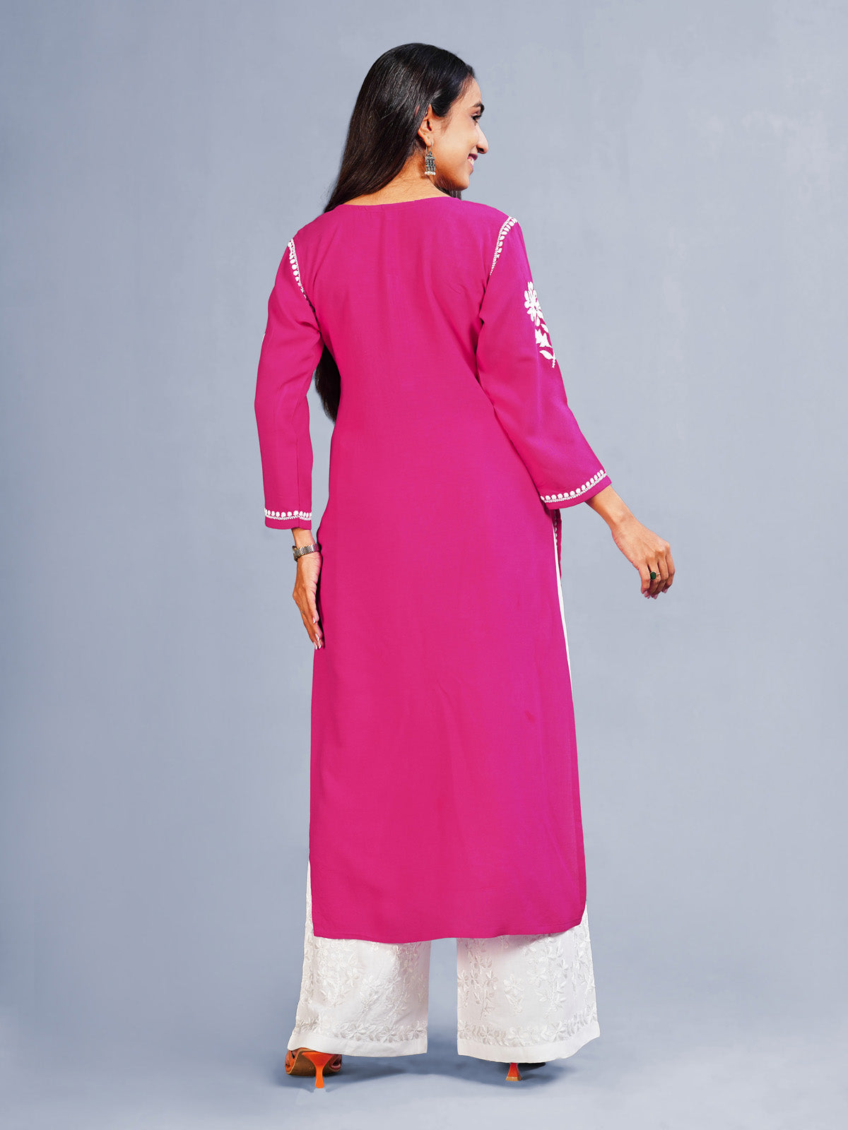 Inaya Pink Floral Embroidered Straight Kurta