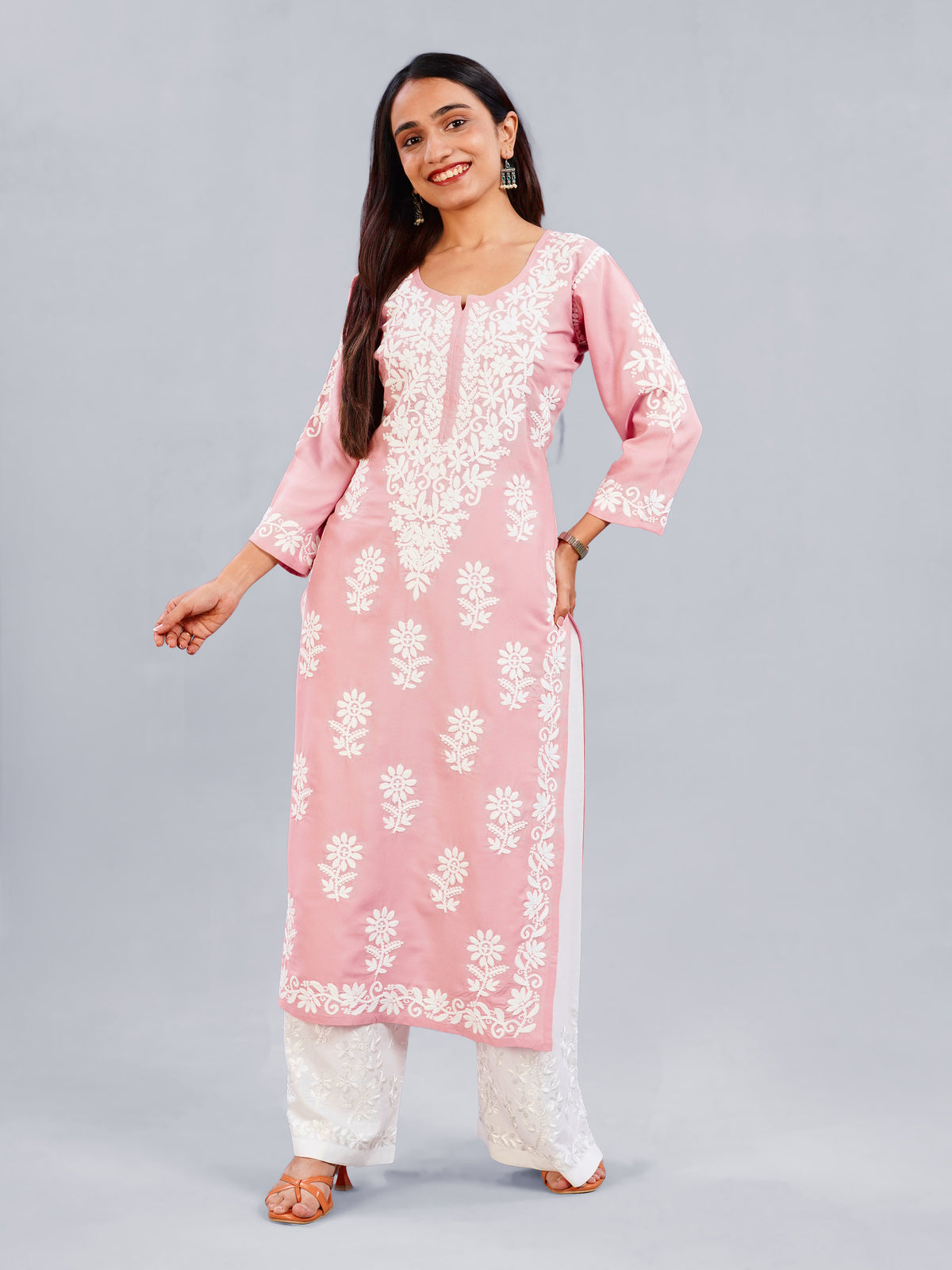 Nayra Blush Pink Floral Embroidered Kurta Set