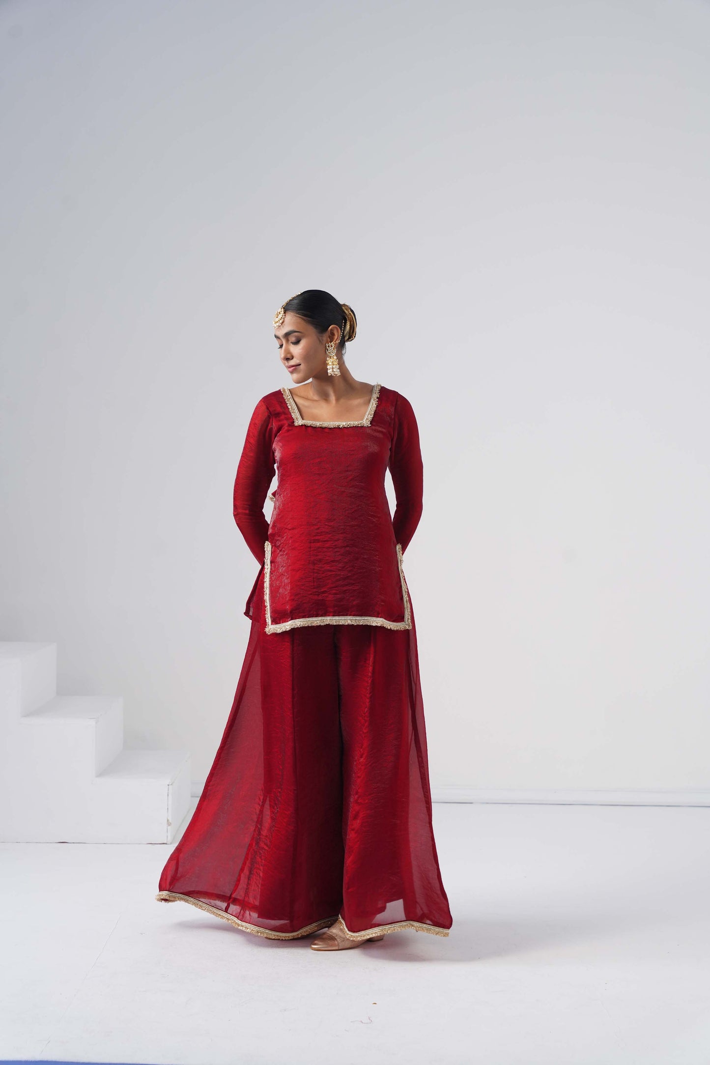 Saanjh Maroon Sarara Set