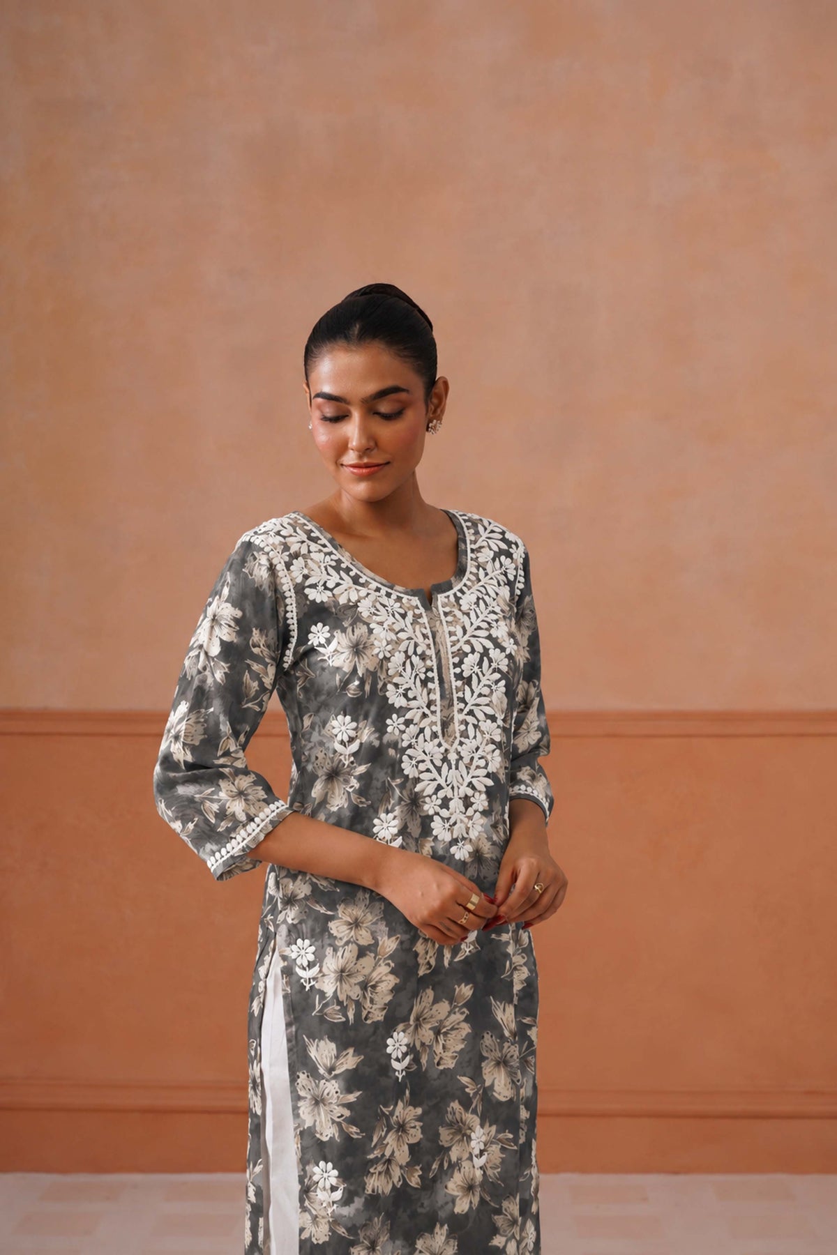Reetika Gray Floral Chikankari Embroidery Kurta