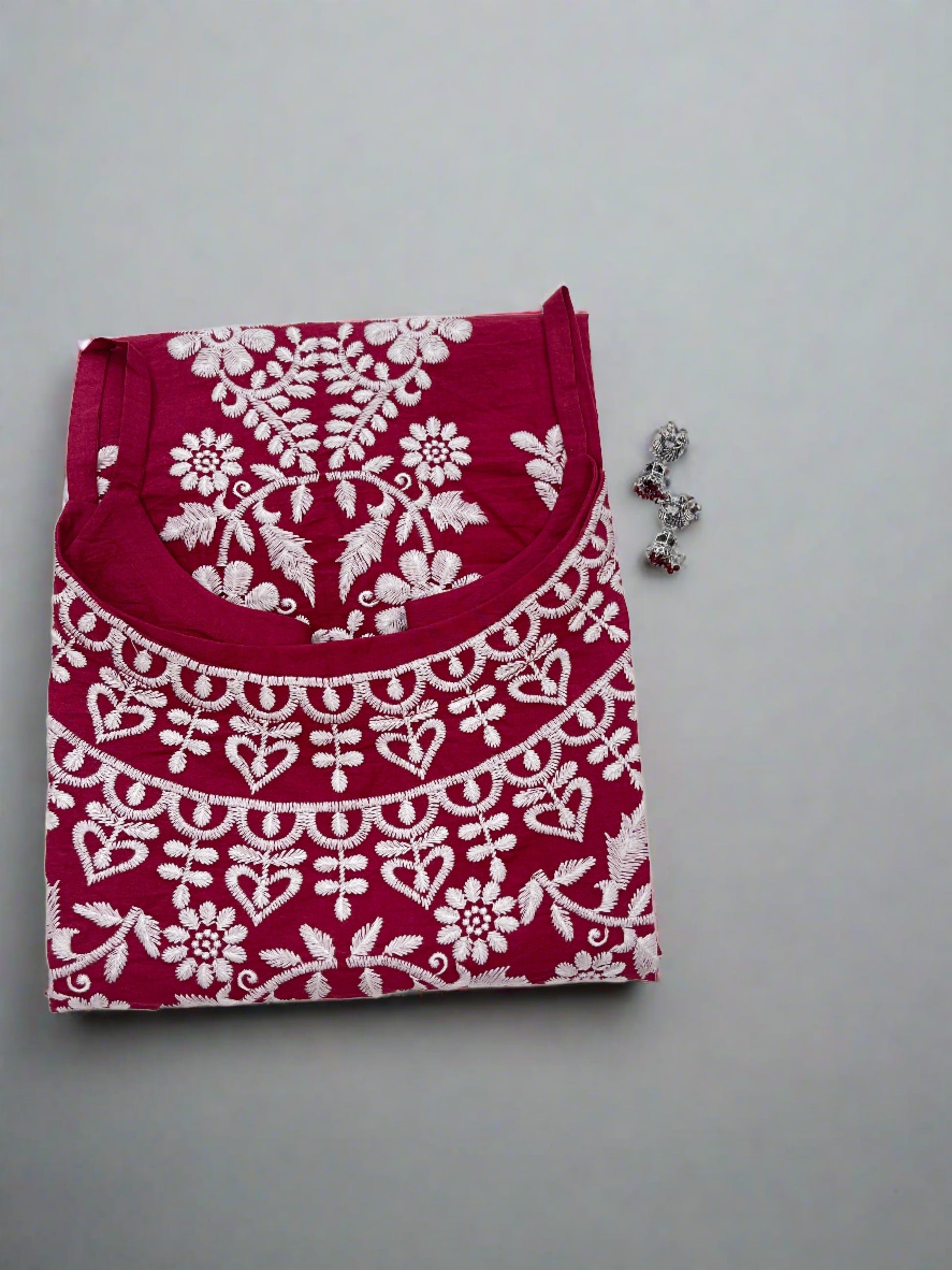 “NAZAKAT women’s magenta ethnic cotton kurti – close-up design”