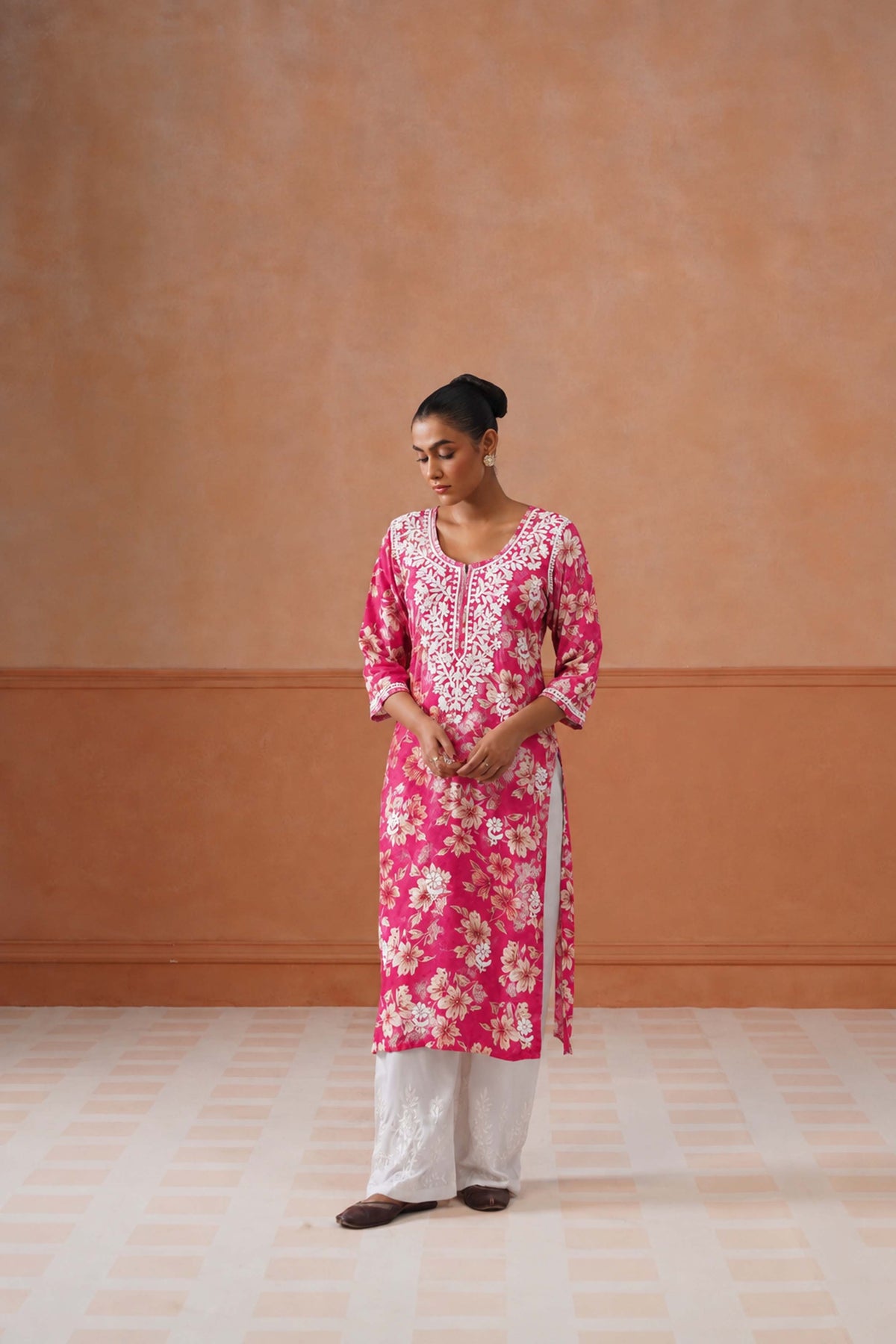 Reetika Pink Floral Chikankari Embroidery Kurta