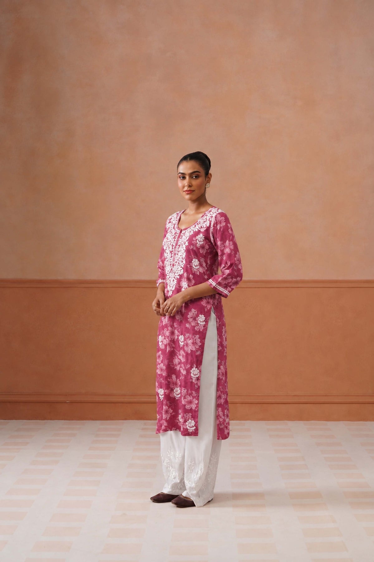 Reetika Pink Floral Chikankari Embroidery Kurta