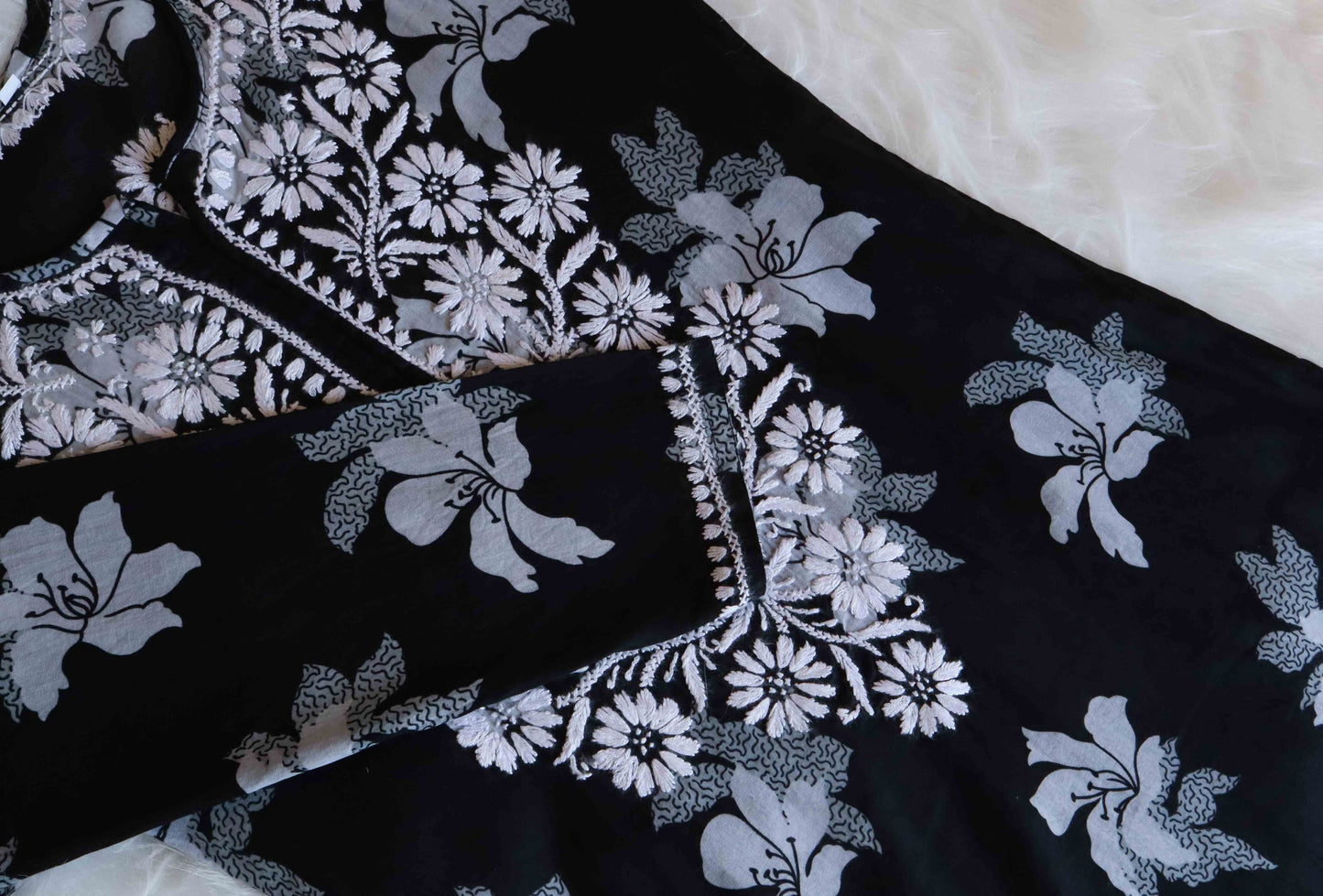 Mehnoor Black Floral Long Muslin kurta