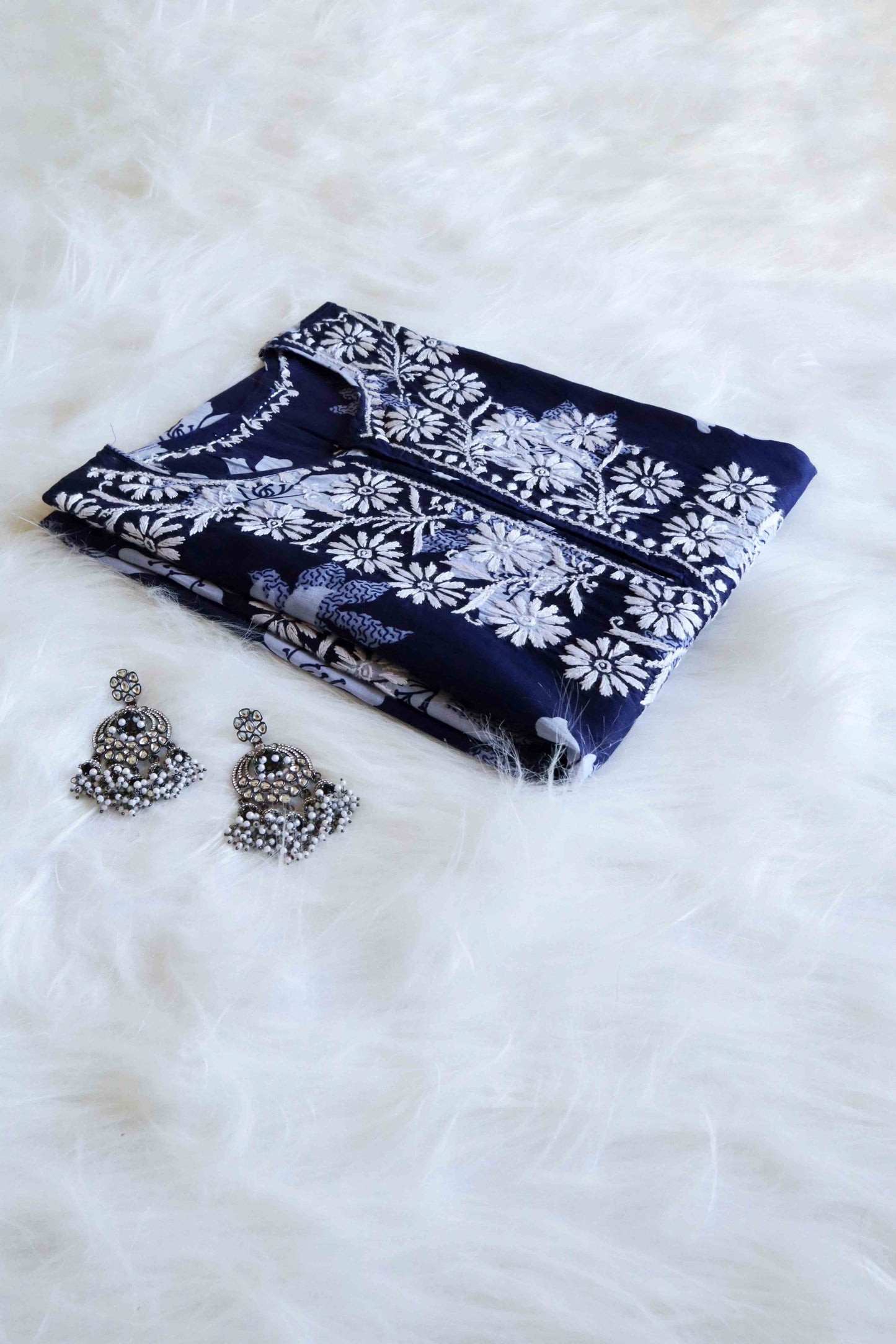 Mehnoor Navy Blue Floral Long Muslin kurta
